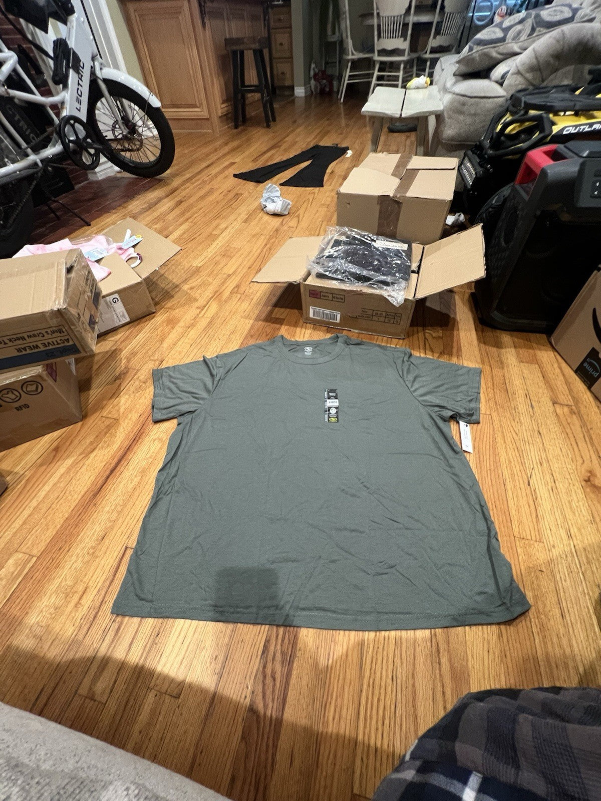 Green Shirt T-shirt